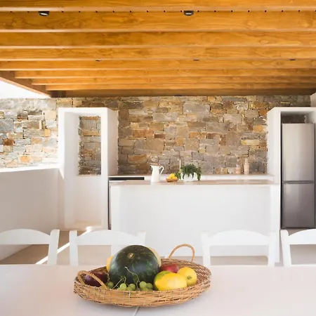 Ammilia Naxos Willa *